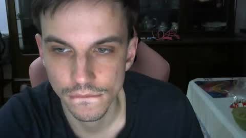 Snapshot of edm4rk chatting on 10.20.25 Marko online show from 10.20.25