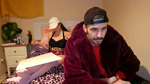 edmonton1985780 online show from 04.12.26