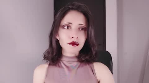 Snapshot of edranah chatting on 12.20.25 Edranah online show from 12.20.25