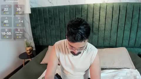 Snapshot of edward_maxx chatting on 02.08.26 Eduardo online show from 02.08.26