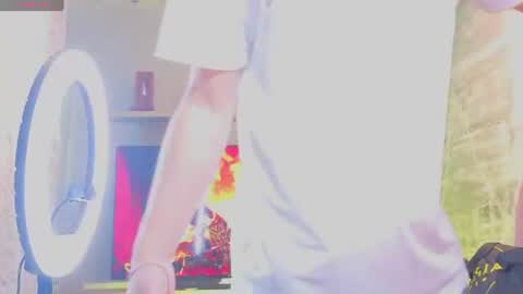 Snapshot of edwardross_ chatting on 06.28.26 Edward Ross online show from 06.28.26