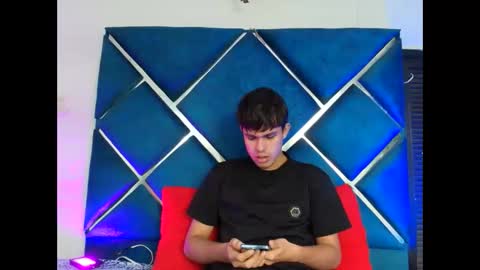 Edwin online show from 05.02.26