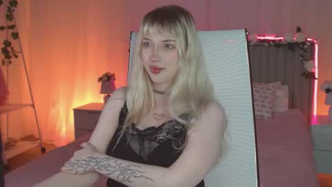 EVA NON NUDE online show from 03.28.26