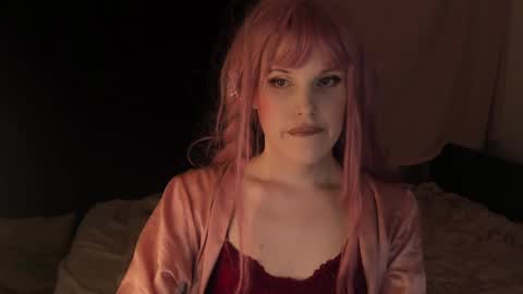 Effie Mur online show from 01.12.25