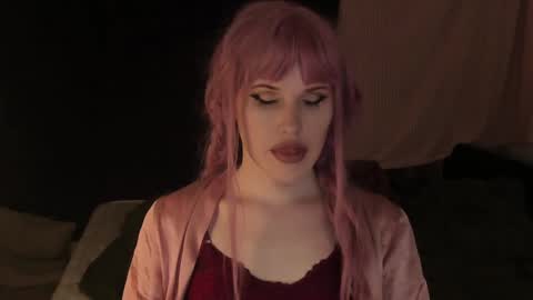 Effie Mur online show from 01.20.25