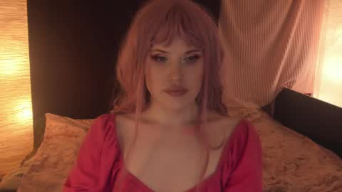 Effie Mur online show from 02.12.25