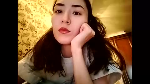 Effy online show from 10.15.25