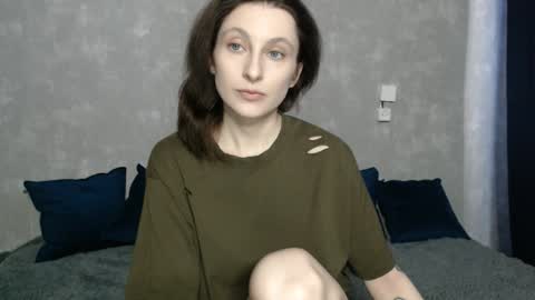 Snapshot of effy_gray chatting on 12.09.24 Anna online show from 12.09.24