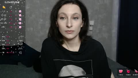 Snapshot of effy_gray chatting on 12.13.24 Anna online show from 12.13.24