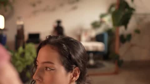 Snapshot of effylowell_ chatting on 11.15.25 Effy online show from 11.15.25