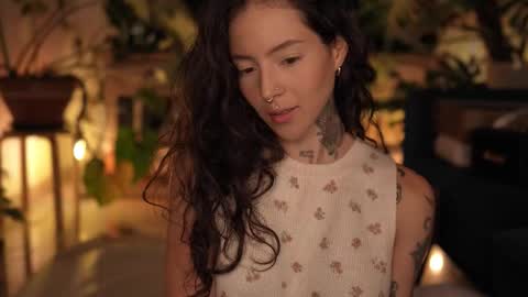 Snapshot of effylowell_ chatting on 01.06.26 Effy online show from 01.06.26