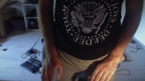 eighthundredeightyeight online show from 07.12.26