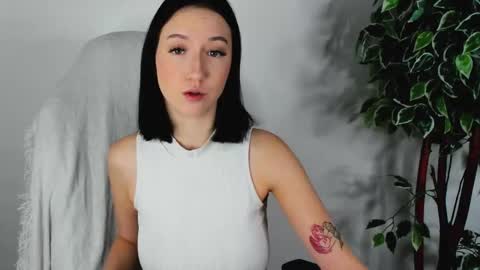 eileenmoores online show from 09.26.25