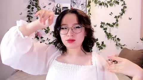 liasama online show from 12.17.24