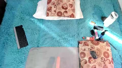 Snapshot of eilin_clio chatting on 10.25.25 Eilin online show from 10.25.25