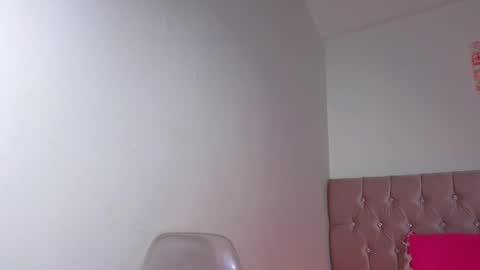 Snapshot of eimy__cute chatting on 09.16.25 eimy__cute online show from 09.16.25