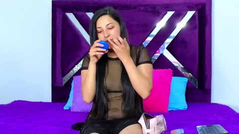 Snapshot of eimy__cute chatting on 10.01.25 eimy__cute online show from 10.01.25