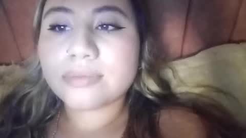 EIMY   MODEL INDEPENDENT online show from 04.16.26