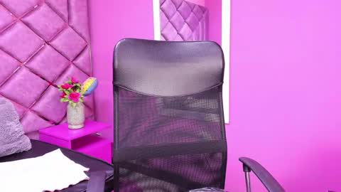 eimy_cutte online show from 02.18.25