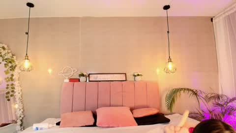 eimy_rosse18 online show from 10.10.25