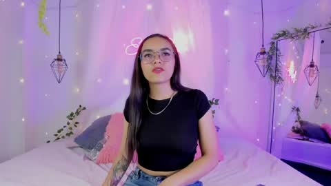 eimy_rosse18 online show from 04.17.26