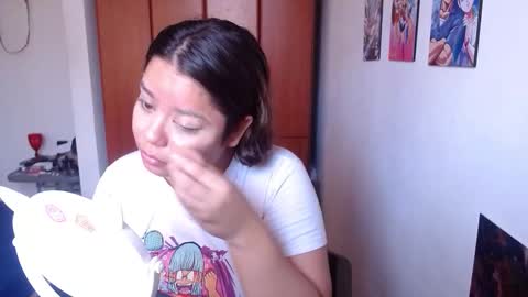 Snapshot of eimy_saenzz chatting on 11.21.25 eimy_saenzz online show from 11.21.25