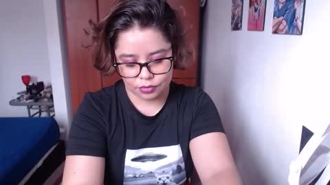 Snapshot of eimy_saenzz chatting on 11.26.25 eimy_saenzz online show from 11.26.25