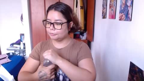 Snapshot of eimy_saenzz chatting on 12.04.25 eimy_saenzz online show from 12.04.25