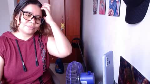 Snapshot of eimy_saenzz chatting on 04.04.26 eimy_saenzz online show from 04.04.26