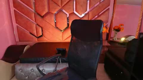 Snapshot of eimycute chatting on 11.10.25 Eimy online show from 11.10.25