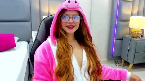 EimmyJones online show from 10.21.25