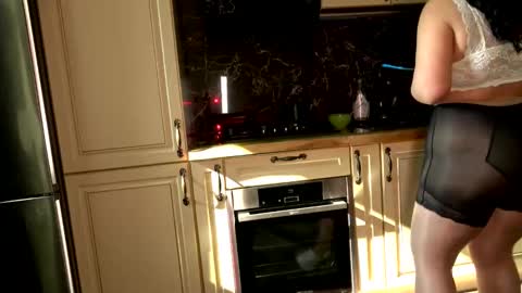 Elena online show from 02.19.25