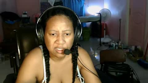 Snapshot of eirondra_valeen chatting on 02.17.26 Eirondra Valeen online show from 02.17.26