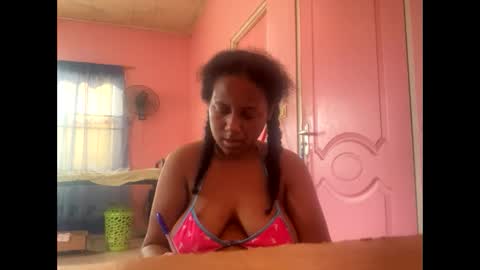 Snapshot of eirondra_valeen chatting on 02.26.26 Eirondra Valeen online show from 02.26.26