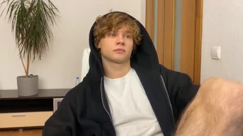 Eitan online show from 12.12.24