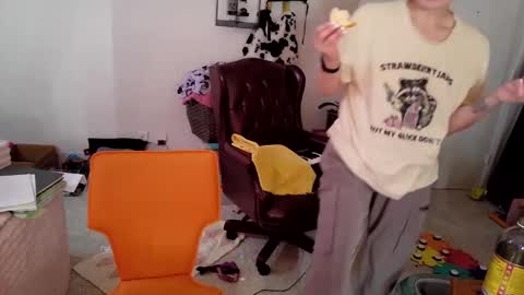 ejrabloom online show from 03.18.26