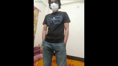 Snapshot of ekzxoxo chatting on 11.25.25 Ekz online show from 11.25.25