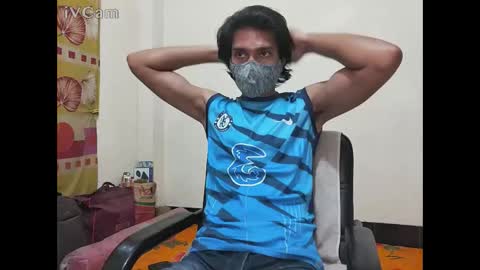 Snapshot of ekzxoxo chatting on 12.17.25 Ekz online show from 12.17.25