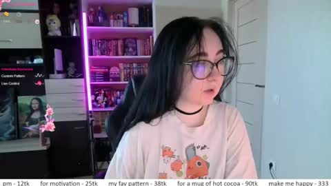 If you like it when I meow give me a thumbs up online show from 06.26.26