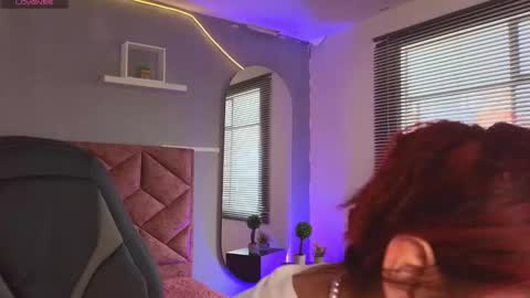 Snapshot of elaia_muller chatting on 03.05.25 Elaia online show from 03.05.25