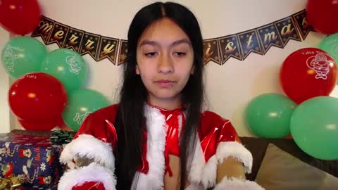 Elaine eli online show from 12.24.24