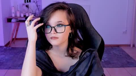 Your sweet girl online show from 12.28.24