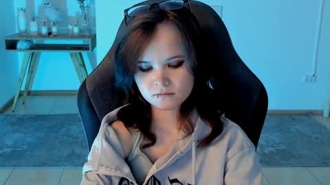 Your sweet girl online show from 02.05.25