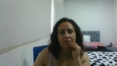 Elaine online show from 09.21.25