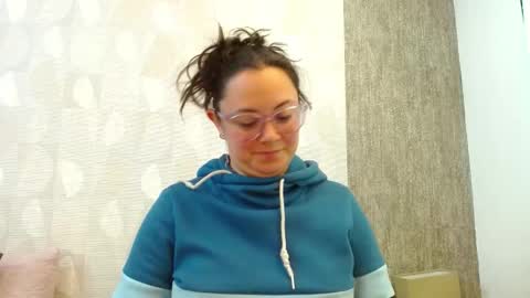 Snapshot of elamurray chatting on 11.06.25 elamurray online show from 11.06.25