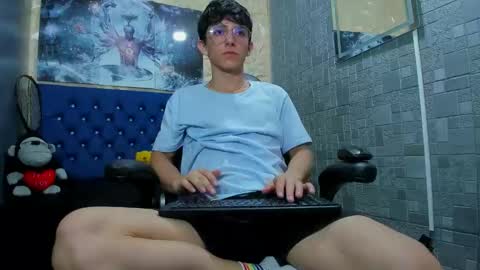 Elan Giralon online show from 03.26.26