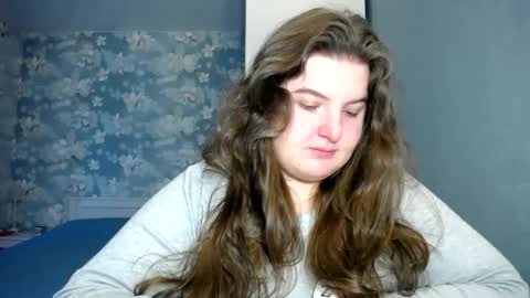 Snapshot of elanis_blair chatting on 01.06.25 Elanis online show from 01.06.25