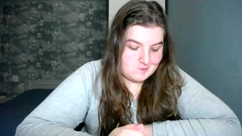Snapshot of elanis_blair chatting on 01.10.25 Elanis online show from 01.10.25