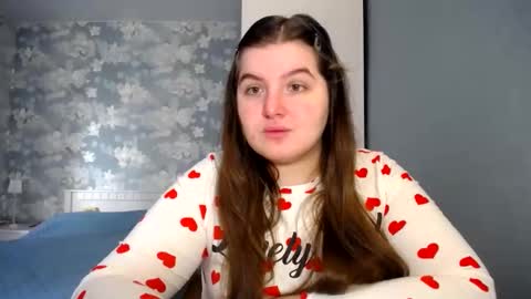 Snapshot of elanis_blair chatting on 02.04.25 Elanis online show from 02.04.25