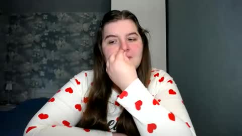 Snapshot of elanis_blair chatting on 02.04.25 Elanis online show from 02.04.25